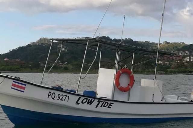 Sport Fishing in Jaco Costa Rica, with AXR